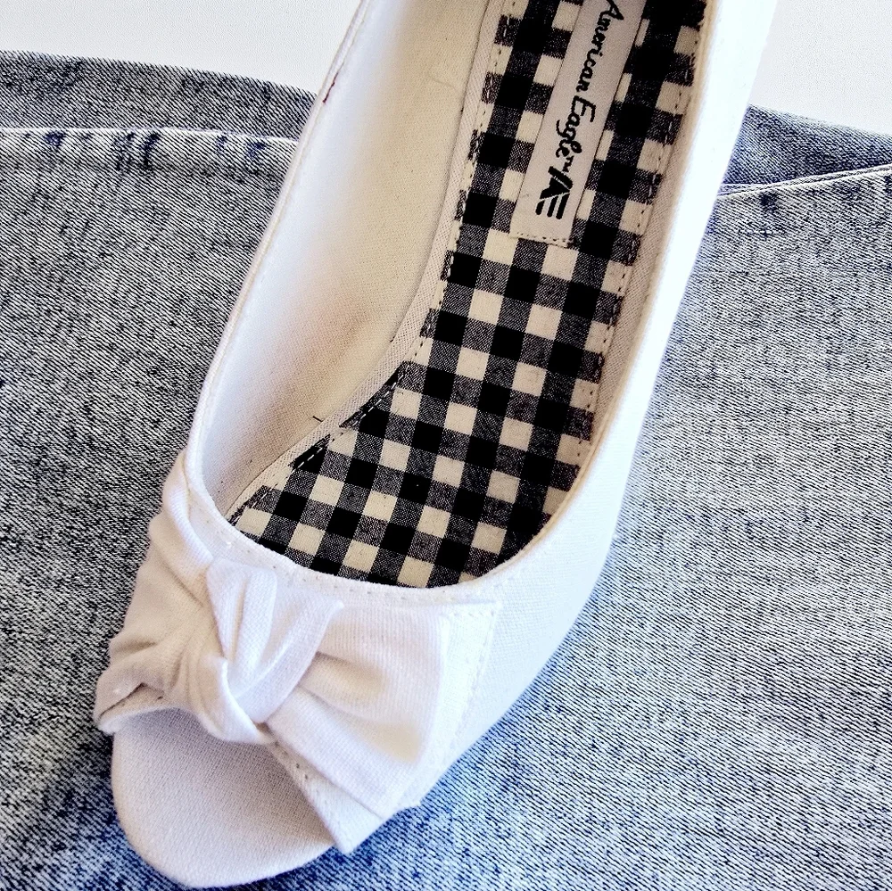 NEW! AE Peep Toe Wedges